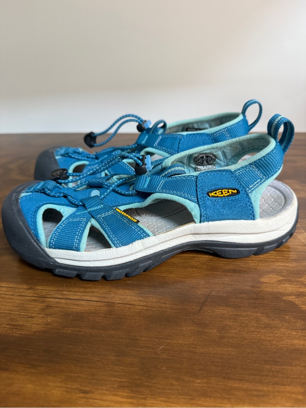 Keen Women’s Venice H2 Hiking Outdoor Water Sandals